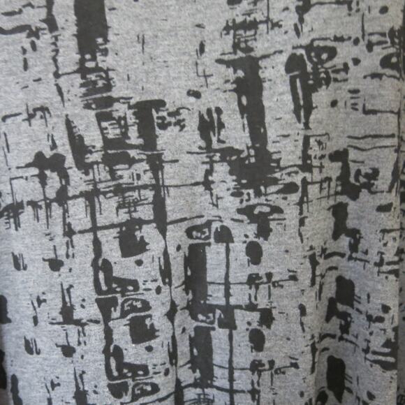 CATO Short Sleeve Top Size 18/20W Plus Lace Envelope Hem Black Gray Casual - Picture 3 of 9